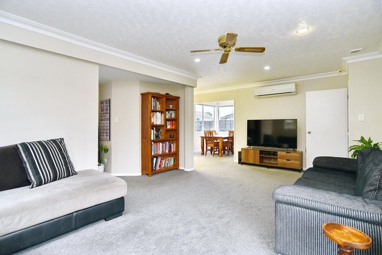 Photo of property in 19c Royal Park Drive, Parklands, Christchurch, 8083