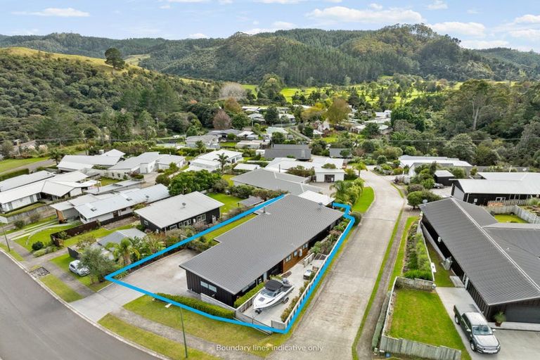 Photo of property in 113 Te Tutu Street, Whangamata, 3691