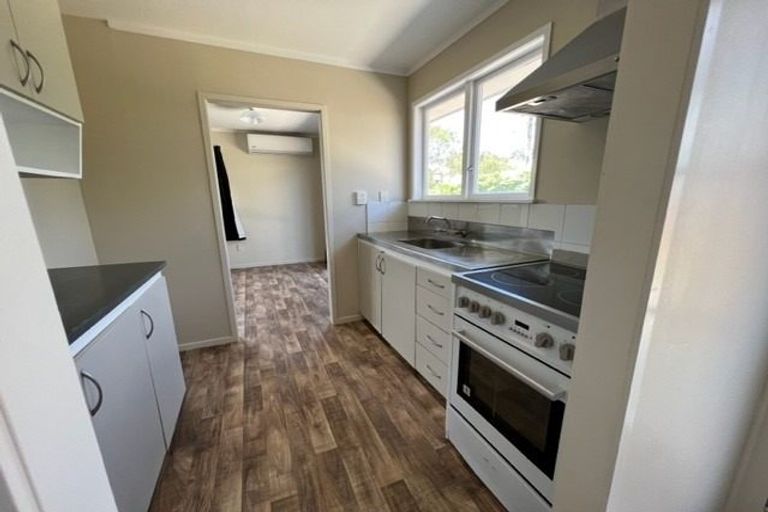 Photo of property in 2/21 Gardner Avenue, New Lynn, Auckland, 0600