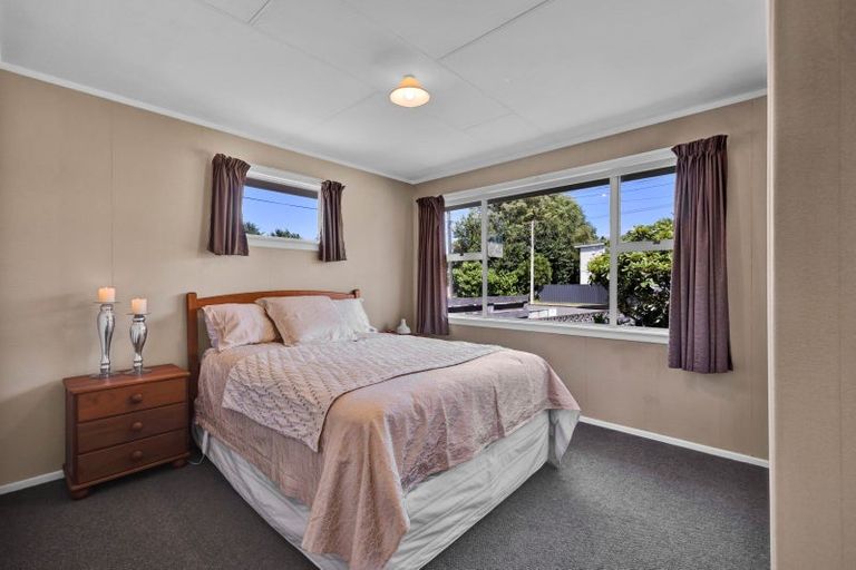 Photo of property in 3 Fyson Place, Hawera, 4610