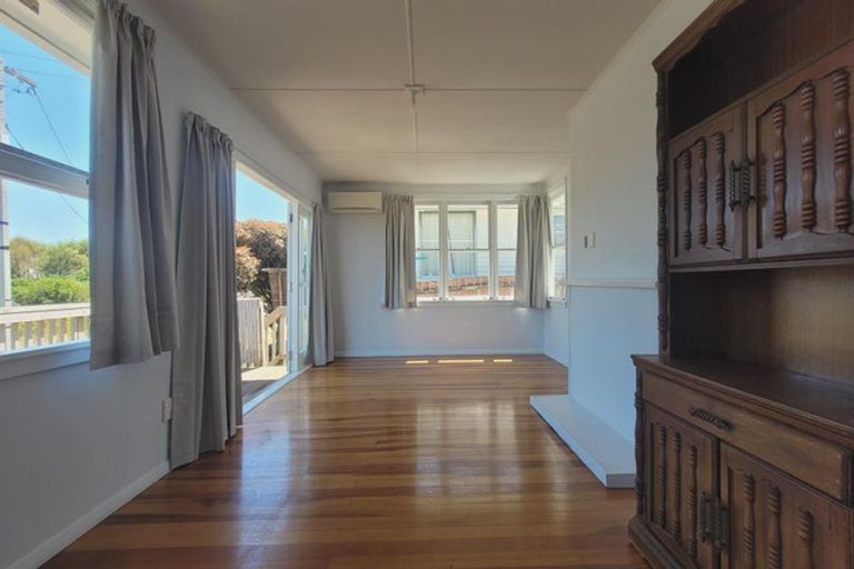 Photo of property in 55 Morere Street, Titahi Bay, Porirua, 5022