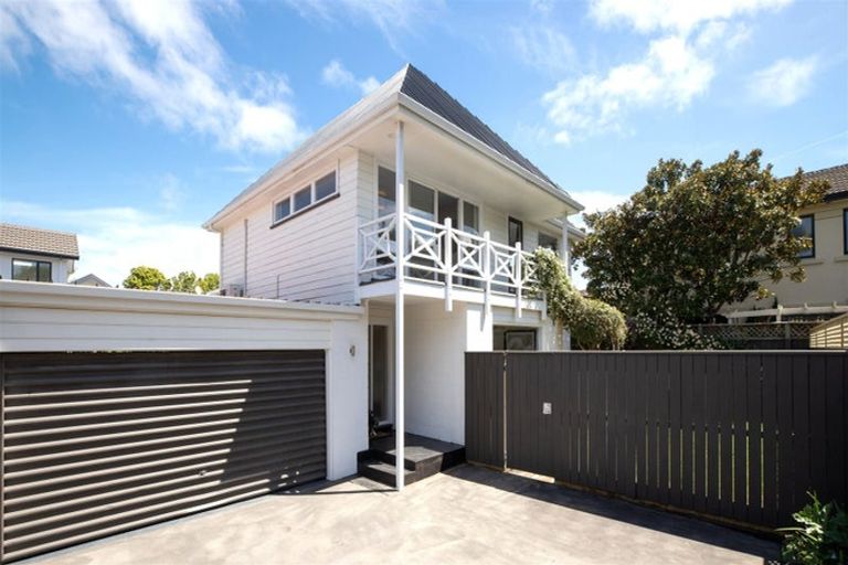 Photo of property in 1/89c Fendalton Road, Fendalton, Christchurch, 8014