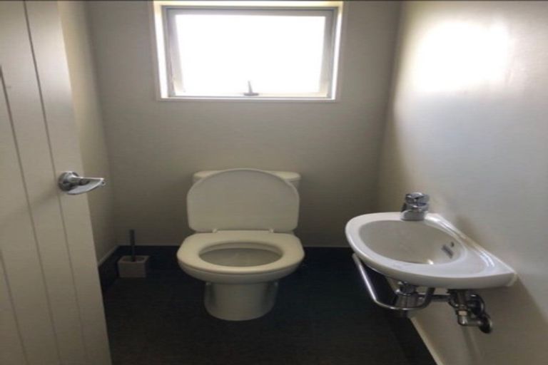 Photo of property in The Rise, 20 Hatfield Place, Albany Heights, Auckland, 0632