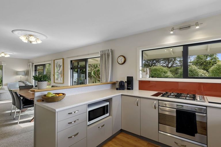Photo of property in 2 Dunleith Grove, Silverstream, Upper Hutt, 5019