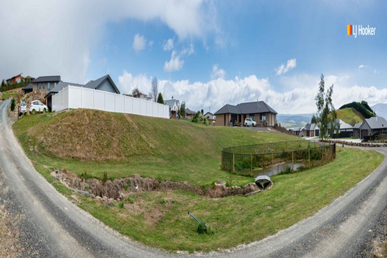 Photo of property in 18 Mallard Drive, Waihola, Outram, 9073