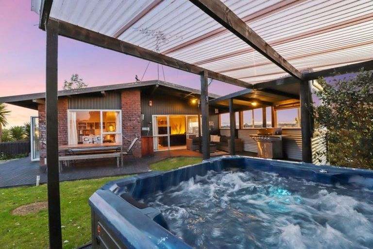 Photo of property in 86 Sylvester Crescent, Flagstaff, Hamilton, 3210