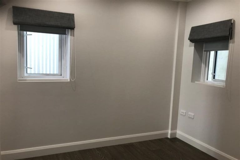 Photo of property in Fountain Court, 5/48 Oriental Parade, Oriental Bay, Wellington, 6011