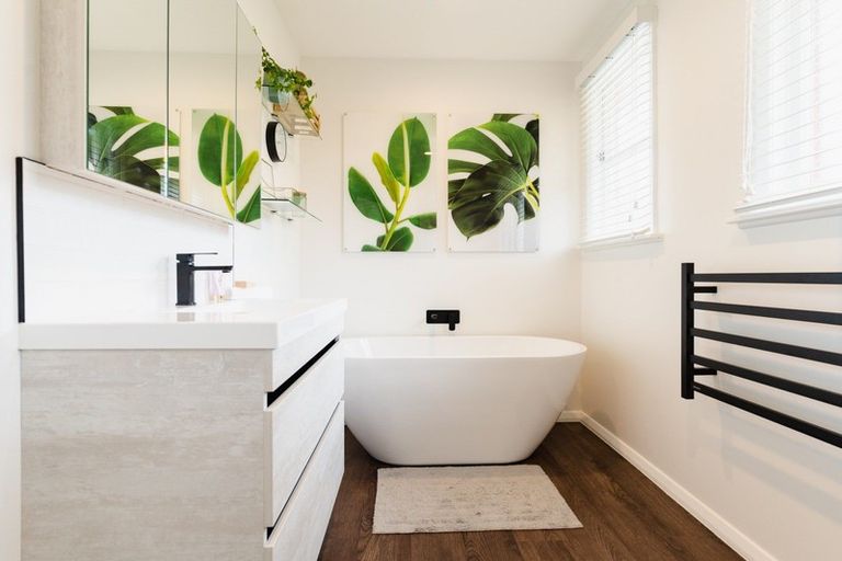 Photo of property in 15 Kinmont Crescent, Kinmont Park, Mosgiel, 9024