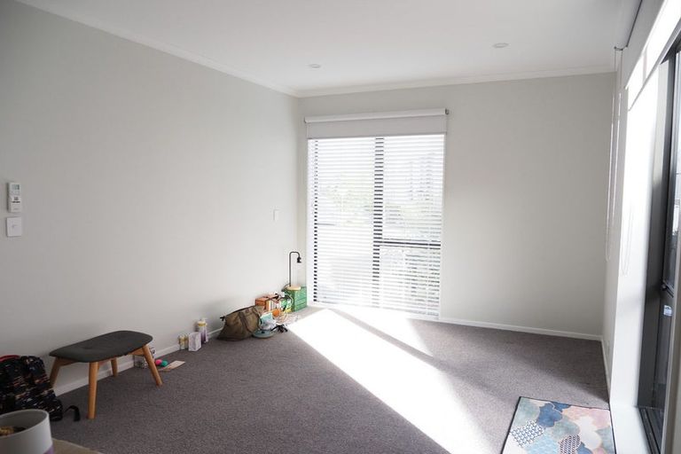 Photo of property in 9 Roundel Crescent, Whenuapai, Auckland, 0618
