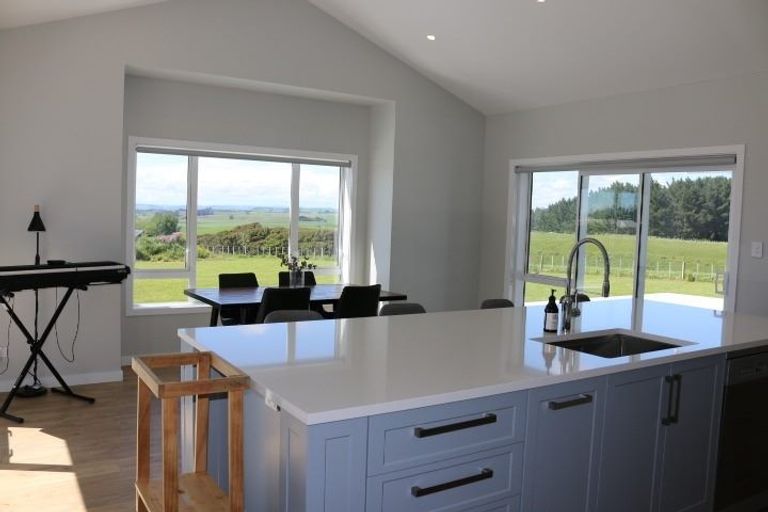 Photo of property in 83 View Road, Halcombe, Feilding, 4779
