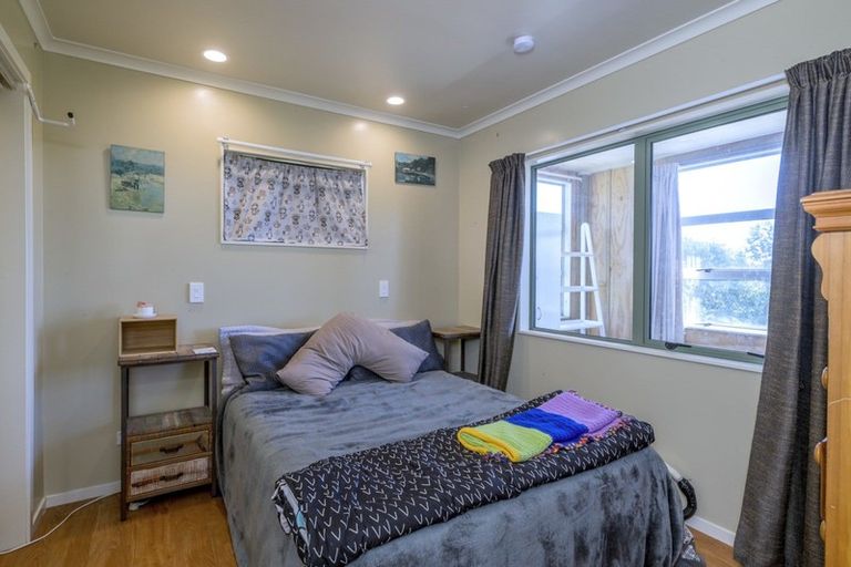 Photo of property in 75 Strathnaver Drive, Waikawa Beach, Levin, 5573