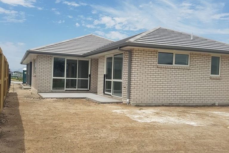 Photo of property in 35 Fontana Street, Papamoa, 3118