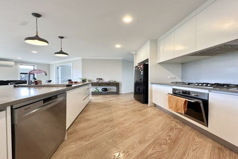 Photo of property in 23 Hopkirk Avenue, Wallaceville, Upper Hutt, 5018