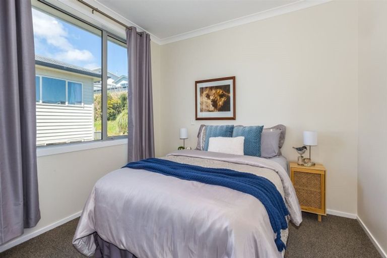 Photo of property in 24 Frances Brown Avenue, Aotea, Porirua, 5024