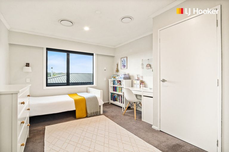 Photo of property in 43 Walton Park Avenue, Fairfield, Dunedin, 9018