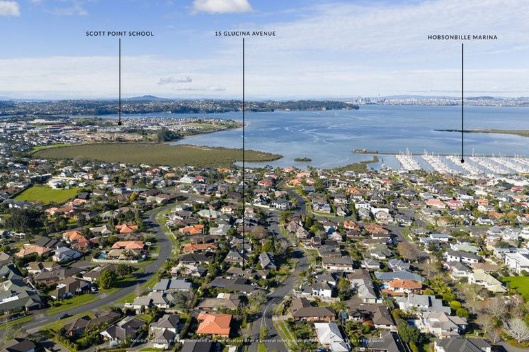 Photo of property in 15 Glucina Avenue, West Harbour, Auckland, 0618