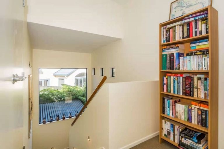 Photo of property in 12 Daldys Bush Lane, Bayview, Auckland, 0629