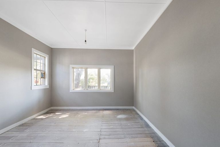 Photo of property in 80 Middle Street, Pukerau, Gore, 9772