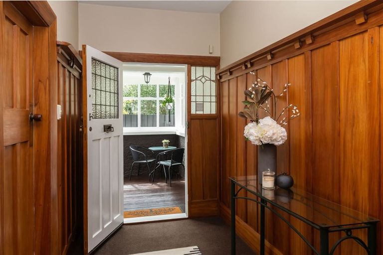 Photo of property in 30 Blighs Road, Strowan, Christchurch, 8052