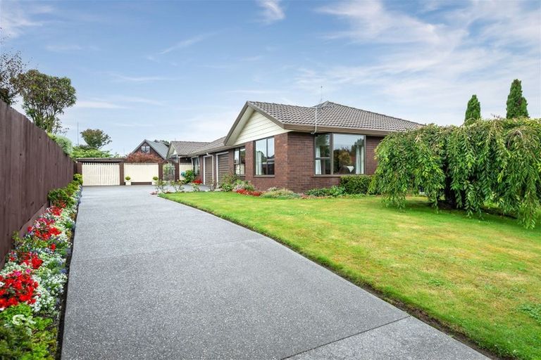 Photo of property in 1/5 Wynand Place, Sockburn, Christchurch, 8042