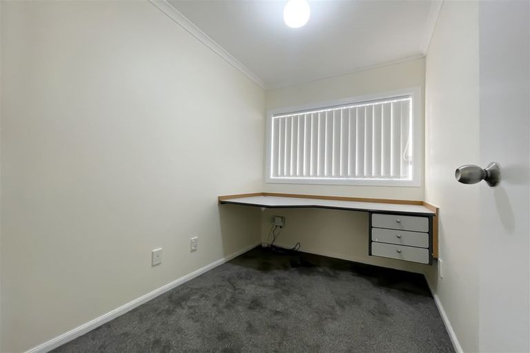 Photo of property in 24 Olive Crescent, Papatoetoe, Auckland, 2025