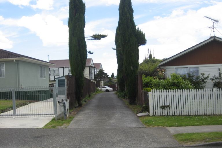 Photo of property in 2/50 John Walker Drive, Manurewa, Auckland, 2102