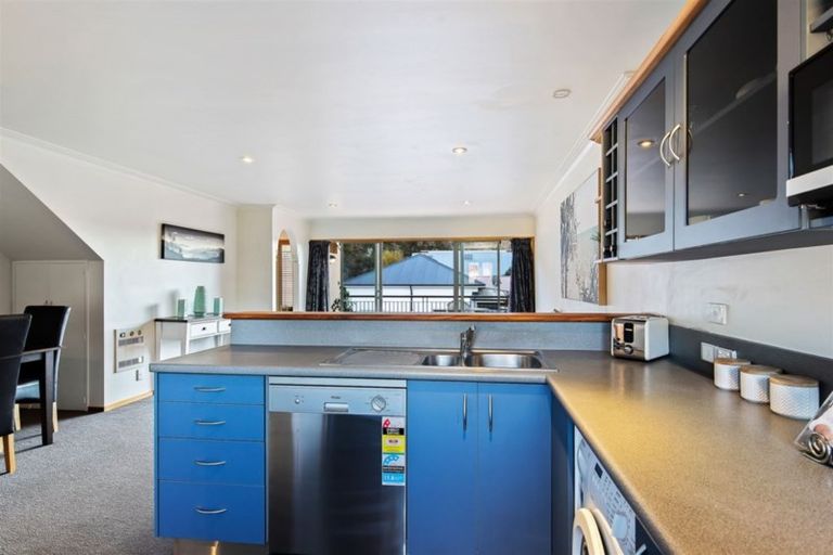 Photo of property in 2/30 Stoke Street, Sumner, Christchurch, 8081