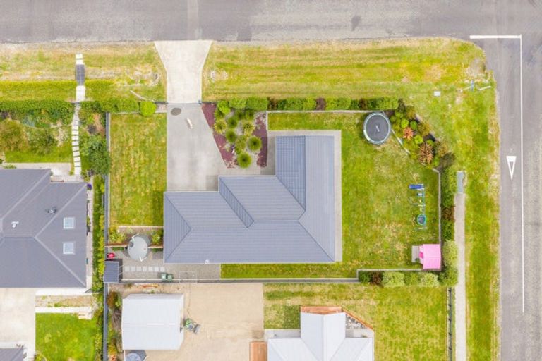 Photo of property in 13 Bell Street, Otane, 4202