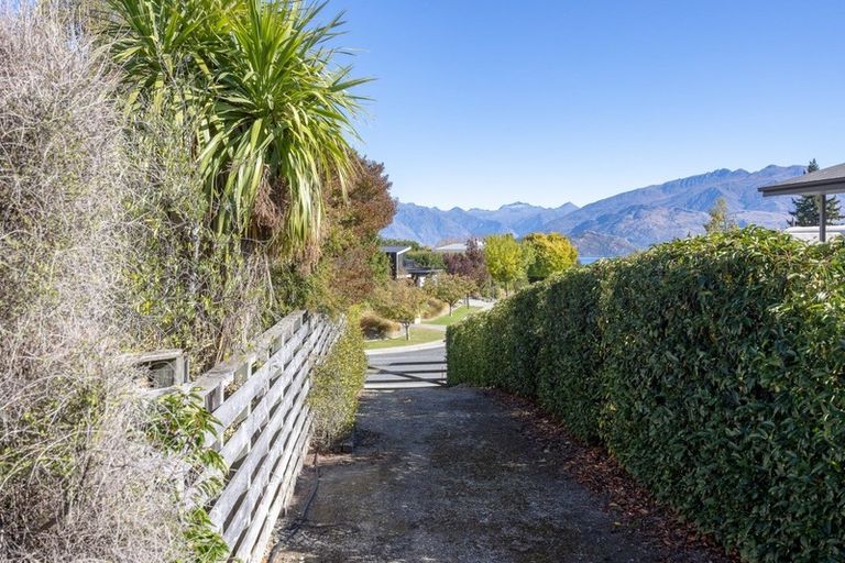 Photo of property in 10 Penrith Park Drive, Wanaka, 9305