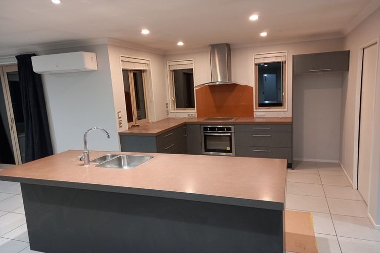 Photo of property in 12 Mataroa Place, Parklands, Christchurch, 8083