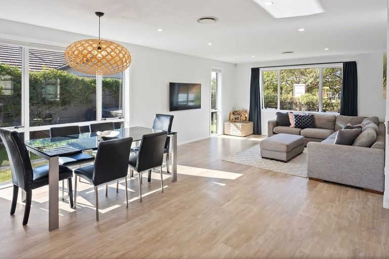 Photo of property in 3 Barbaras Way, Waikanae Beach, Waikanae, 5036