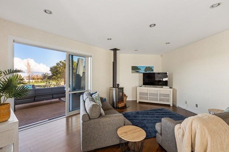 Photo of property in 104 Wilks Road, Dairy Flat, Albany, 0794