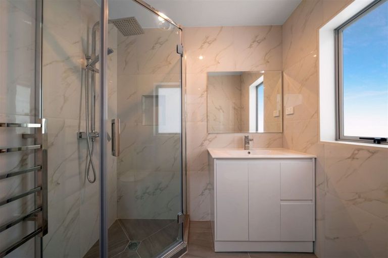 Photo of property in 69e Great South Road, Manurewa, Auckland, 2102