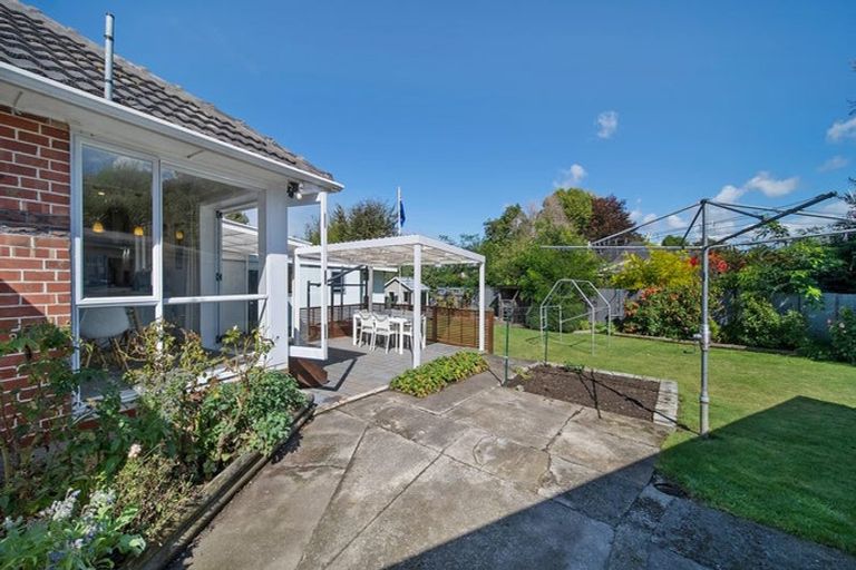 Photo of property in 17 Spurway Place, Mairehau, Christchurch, 8013