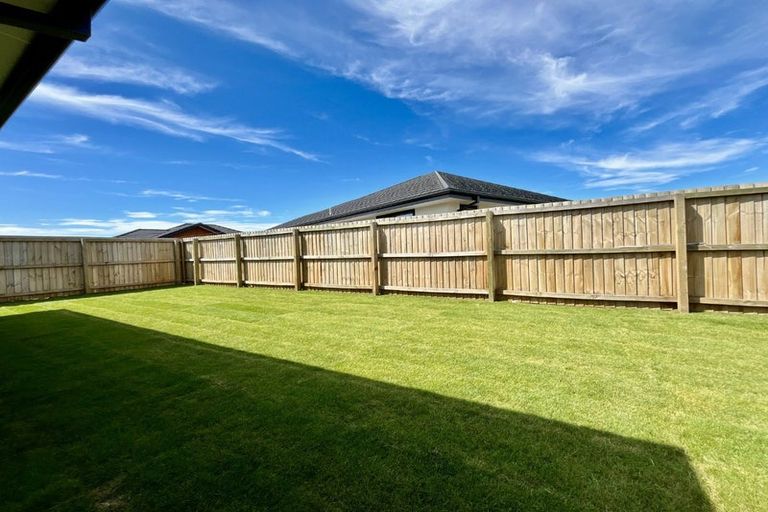 Photo of property in 18 Songpa Street, Halswell, Christchurch, 8025