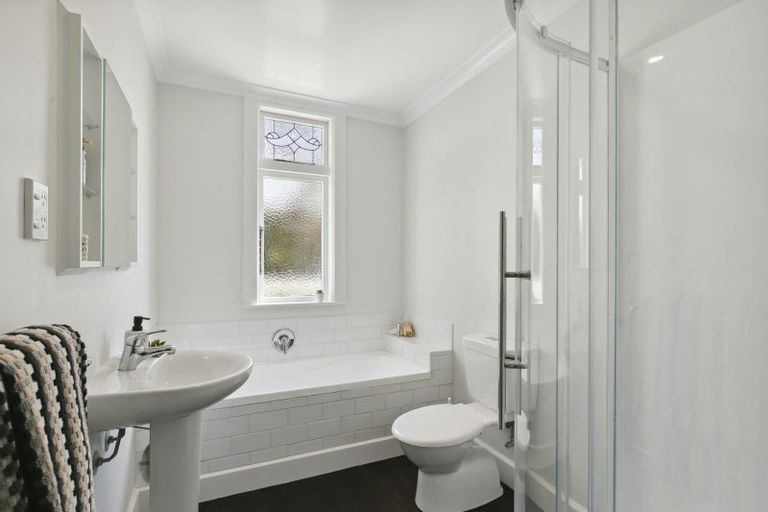 Photo of property in 22 Izard Road, Khandallah, Wellington, 6035