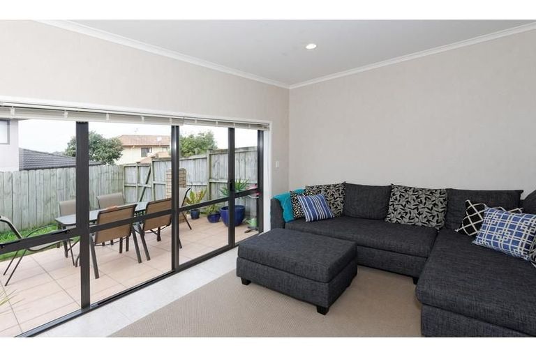 Photo of property in 8 Skip Lane, East Tamaki, Auckland, 2013