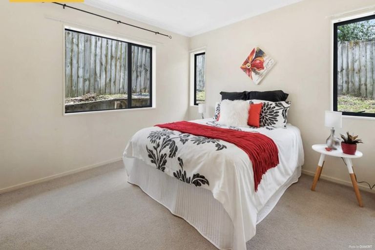 Photo of property in 19 Carnelian Court, Westgate, Auckland, 0614