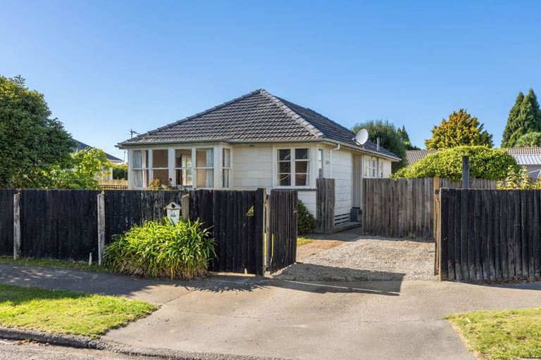 Photo of property in 2a Dickson Crescent, Hornby, Christchurch, 8042