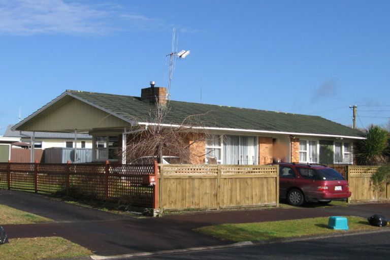 Photo of property in 19 Oban Avenue, Glenview, Hamilton, 3206