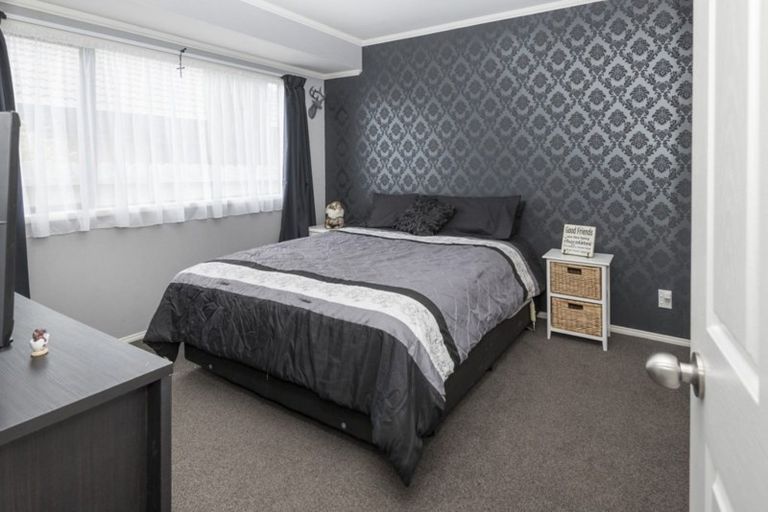 Photo of property in 4 Emyvalie Place, Dannemora, Auckland, 2016
