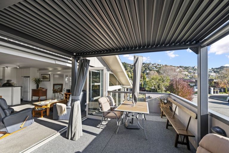 Photo of property in 1 Gunns Crescent, Cashmere, Christchurch, 8022