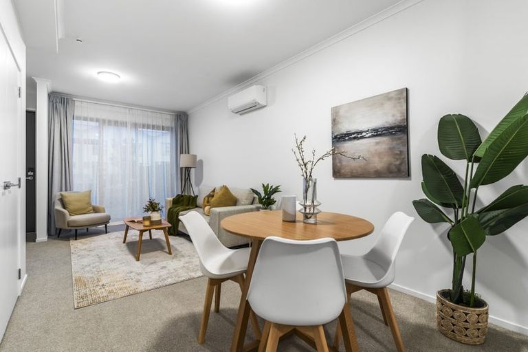 Photo of property in 43 Manarini Road, Westgate, Auckland, 0614