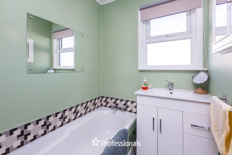 Photo of property in 23 Mary Crescent, Elderslea, Upper Hutt, 5018