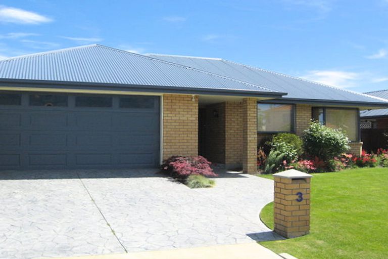 Photo of property in 3 Anglem Way, Northwood, Christchurch, 8051