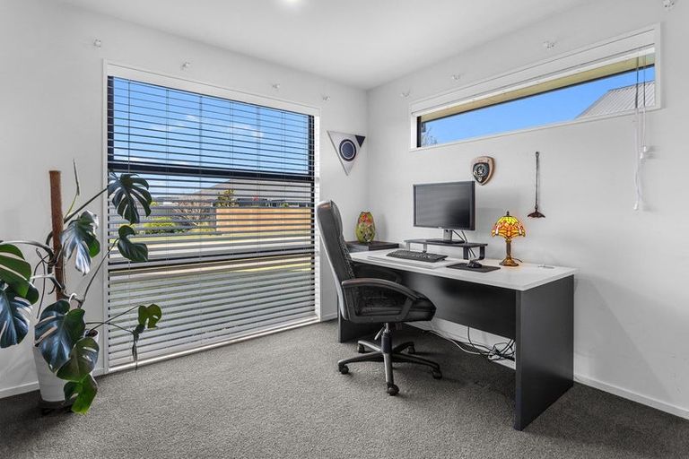 Photo of property in 3 Donne Street, Marshland, Christchurch, 8083