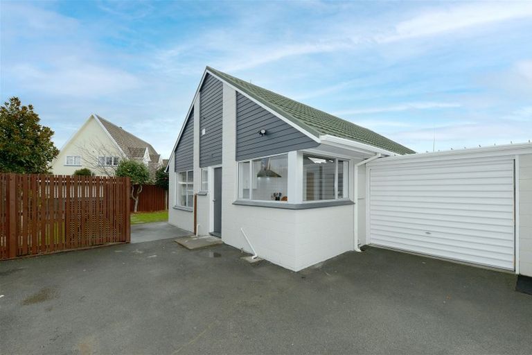 Photo of property in 2/19 Molesworth Place, Somerfield, Christchurch, 8024