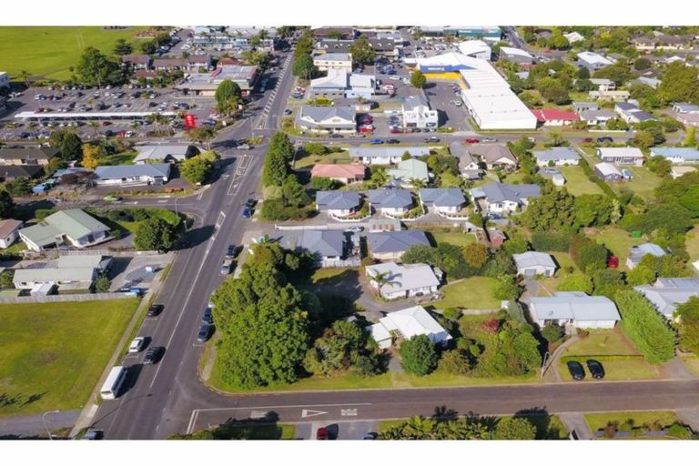 Photo of property in 120 Kerikeri Road, Kerikeri, 0230