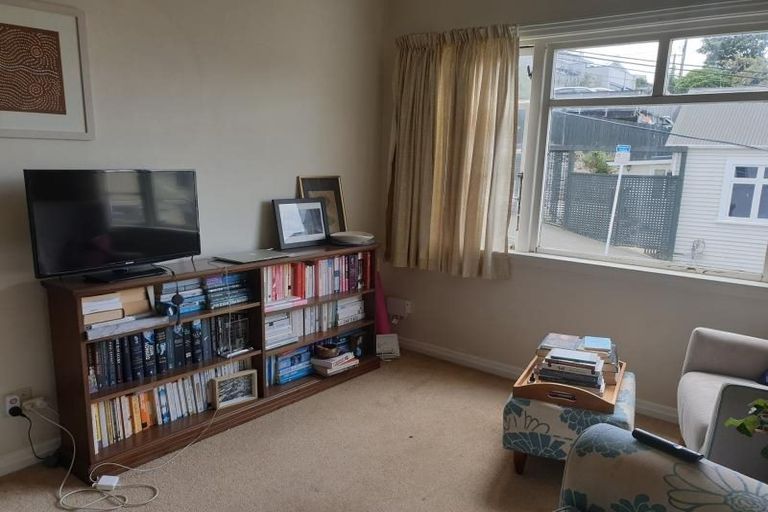 Photo of property in 9 Lewisville Terrace, Thorndon, Wellington, 6011