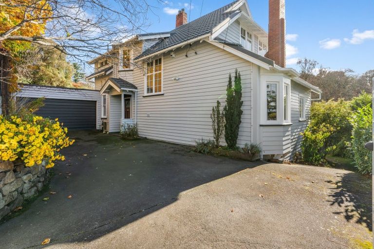 Photo of property in 16 Montpellier Street, Dunedin Central, Dunedin, 9016